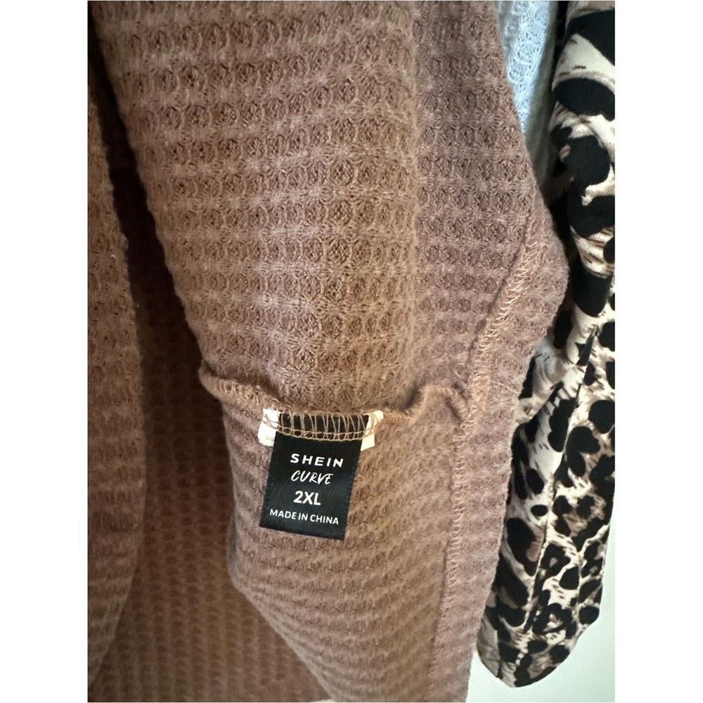 Boho Leopard SHEIN V-Neck Top 2XL White Brown Colorblock Waffle Knit - Picture 2 of 4
